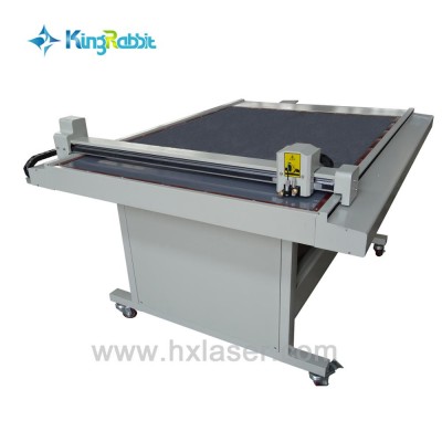 flatbed cutting plotter machine HC-1215 drawing and cutting on the cardboard